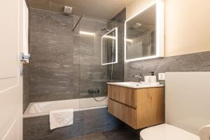 Koupelna v ubytování Elfi - luxury mountain bijou by Inspiringplaces Zermatt + 35 fotografií