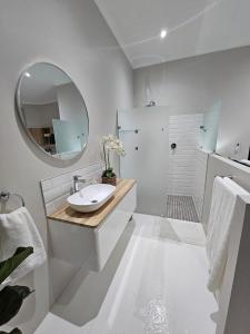 Koupelna v ubytování Levinia Cottage