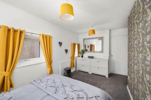 Fotografie z fotogalerie ubytování Charming Forfar House and Hot Tub v destinaci Angus + 36 fotografií