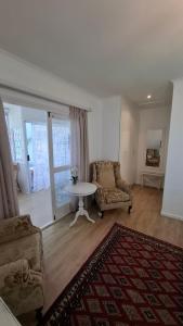 Khu vực ghế ngồi tại Belle Vue Guesthouse