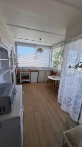 Nhà bếp/bếp nhỏ tại Belle Vue Guesthouse +37 ảnh