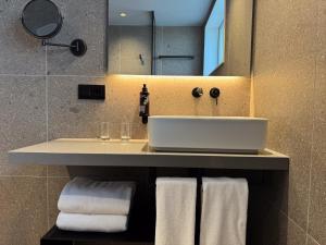 Фотография из галереи Hotel Bahía de Vigo в Виго
