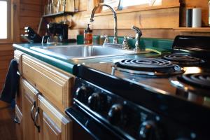 Foto dalla galleria di Mill Creek Cabins a Lodi