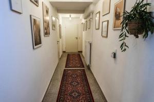 Fotografie z fotogalerie ubytování Cozy Souterrain Terrasse Garten Panoramablick v destinaci Leiwen