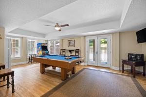 Et tv og/eller underholdning på Heavenly Hangout