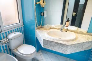 Ένα μπάνιο στο Hotel Faranda Pathos Gijón, Ascend Hotel Collection