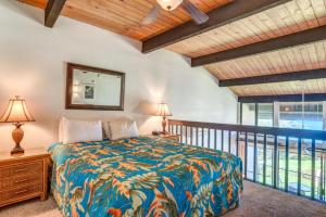 Krevet ili kreveti u jedinici u okviru objekta KBM Resorts FREE CAR Napili Point Stunning Ocean view Gorgeous 2-Bedroom Condo NAP-C42