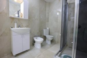 Ένα μπάνιο στο Ivan's guesthouse