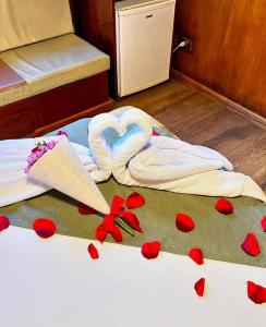 Llit o llits en una habitació de Hotel Hassler
