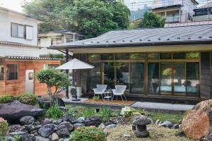 Aed väljaspool majutusasutust Nikko Takumi 日光随一の眺め 東照宮徒歩10分 8名72平米一軒家 美しい日本庭園 4ベッド 無料駐車場 Netflix