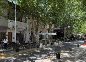 Nabolaget omkring lejligheden eller i nærheden