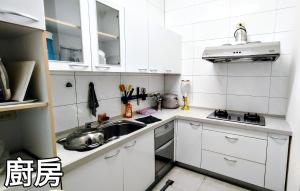 Dapur atau dapur kecil di Xia Grli Inn
