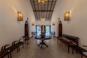 Ruang duduk di Mudliyar House