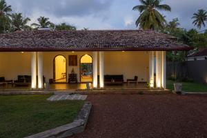 Taman di luar Mudliyar House