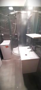 Kúpeľňa v ubytovaní Arbes apartman