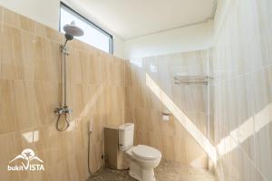 Et badeværelse på Kubu BK by Bukit Vista