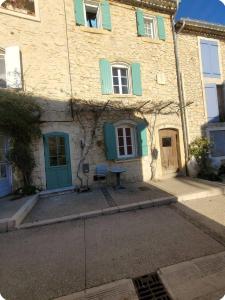 Vitrolles-en-LuberonCharmante maison dans le Luberon的相册照片