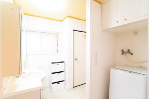 A bathroom at Miraie Yokkaichi Simizucho 2