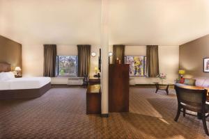Letto o letti in una camera di Gaia Hotel & Spa, Ascend Hotel Collection