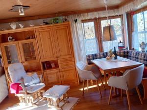 Posezení v ubytování "Opa Sepp" - Gartenwohnung