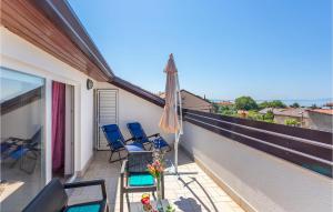 Balkón alebo terasa v ubytovaní 2 Bedroom Cozy Apartment In Kostrena