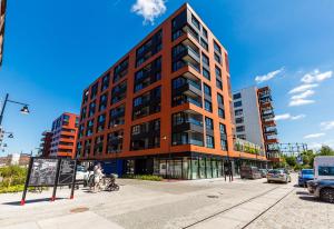 Tòa nhà nơi căn hộ tọa lạc