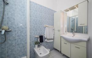 Koupelna v ubytování Apartment Obala Spanja Roka Cr