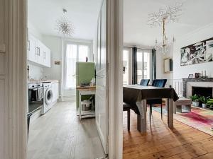 Η κουζίνα ή μικρή κουζίνα στο Le clos des bulles +18 φωτογραφίες