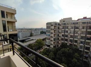 Balkón nebo terasa v ubytování iNestin Shanghai Apt Xinjinqiao Road