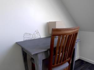 Zdjęcie z galerii obiektu L'artistique, 4 lits, 2 chambres, stationnement gratuit, spacieux, atypique w Amiens
