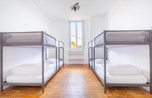 Ένα ή περισσότερα κρεβάτια σε δωμάτιο στο Grand Duplex avec Spa et Parking privé- 8 personnes +28 φωτογραφίες