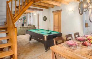 Fotografia z galérie ubytovania Holiday Home Boduleri Cr v destinácii Divšići