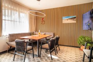 TV a/nebo společenská místnost v ubytování Ferienwohnung in der Thermenregion