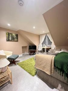 Gallery image of Cozy Loft in Largs