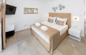 Posteľ alebo postele v izbe v ubytovaní Nice Home In Crikvenica With Sauna