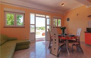 Posedenie v ubytovaní Apartment Ribnica-Krusevo With Sea View Viii