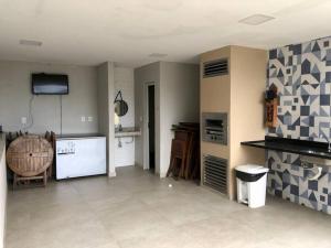 Nhà bếp/bếp nhỏ tại Praia de Itaparica - Frente mar! Totalmente Montado! Até 5 hóspedes