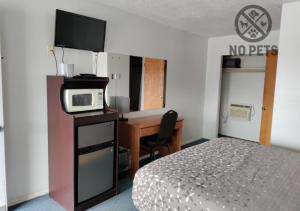 Kuchyň nebo kuchyňský kout v ubytování Eight Bar B Motel + 30 fotografií