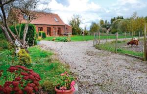 Κήπος έξω από το Gorgeous Home In St Omer With Wifi +21 φωτογραφίες