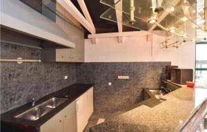 Fotografie z fotogalerie ubytování Stunning Home In Duce v destinaci Duće