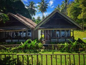 Aed väljaspool majutusasutust Pristine Paradise Dive Resort - Togean Islands, Una Una