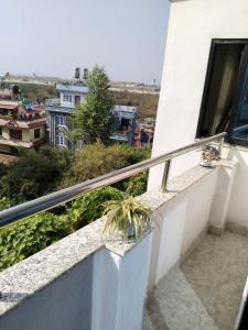 Balcone o terrazza di Kathmandu Airport View Hotel And Lodge