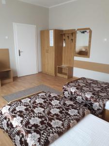 Afbeelding uit fotogalerij van Hotel Perla in Satu Mare