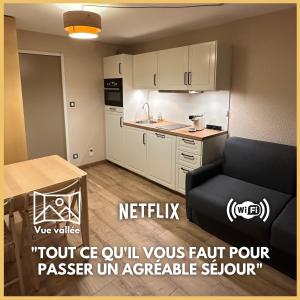 Kuchyň nebo kuchyňský kout v ubytování Appartement Chamrousse le Vernon