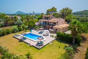 Swimmingpoolen hos eller tæt på La Caseta Almadrava