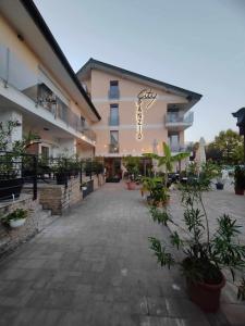 Budova, v ktorej sa ubytovanie bed & breakfast nachádza