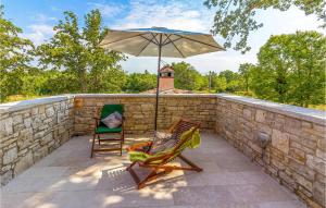 Patio alebo iná vonkajšia časť ubytovania Holiday Home Boduleri Cr