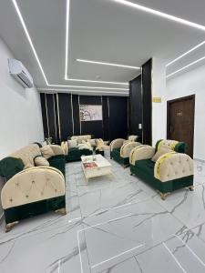 Jerash Hotel的休息区