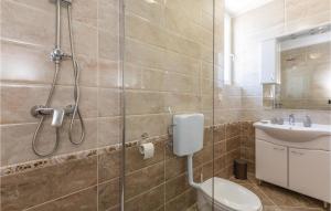 Koupelna v ubytování Four-Bedroom Holiday Home In Blato Na Cetini