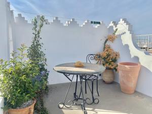 Un balcón o terraza en Dar Hikayat de la Kasbah - House of Stories of the Kasbah